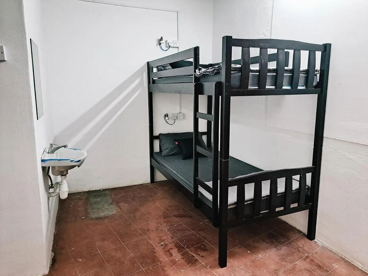 111 Hutton Lane Hostel Georgetown